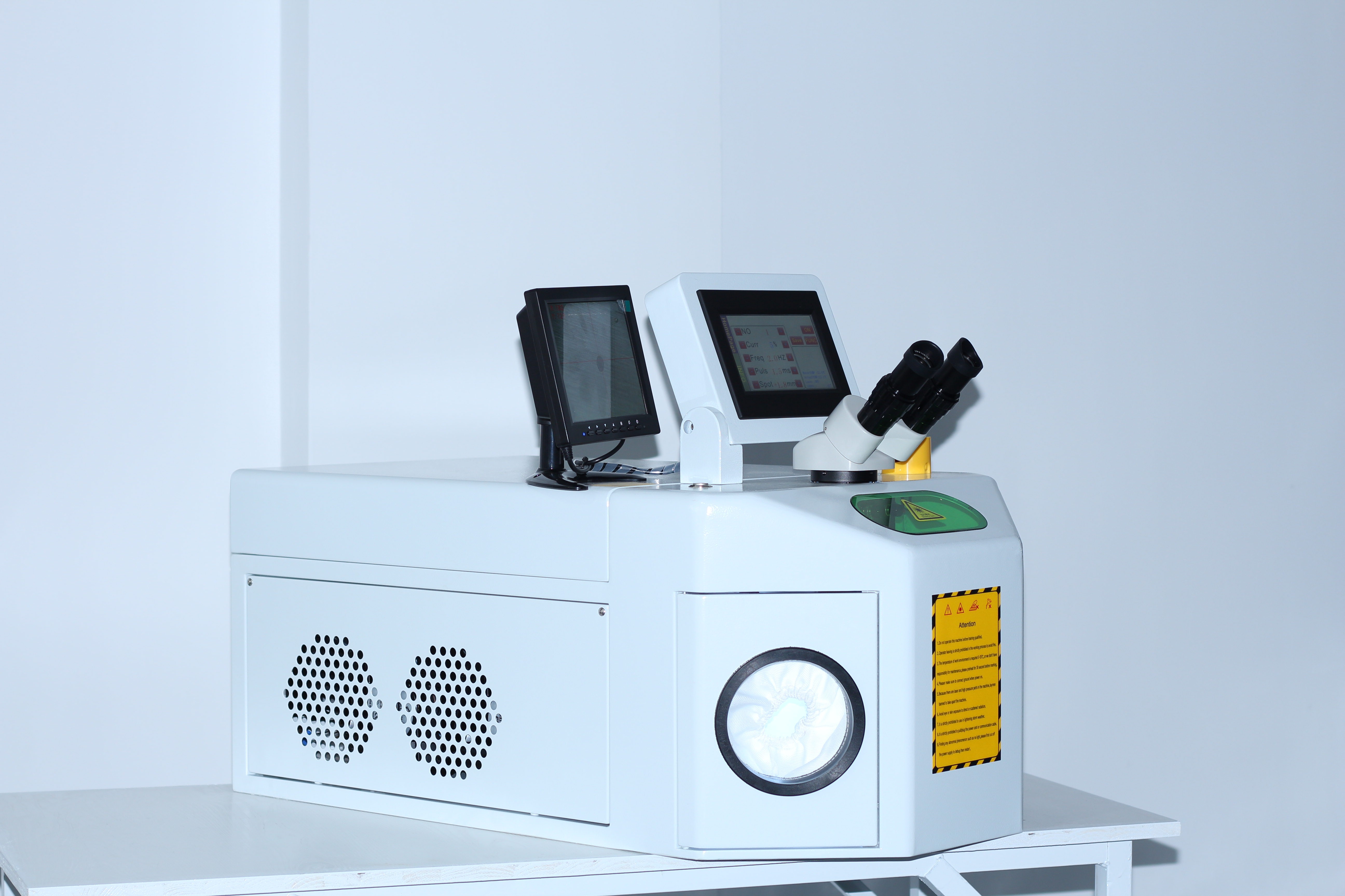 200W 쥬얼리 골드 실버 플래티넘 티타늄 레이저 용접 기계